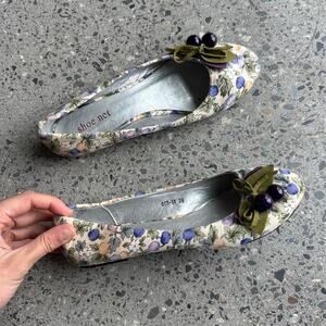 Shoe Net Women’s 39 / 8.5 Floral Ballet Flats Purple Print Grape Cherry Vintage